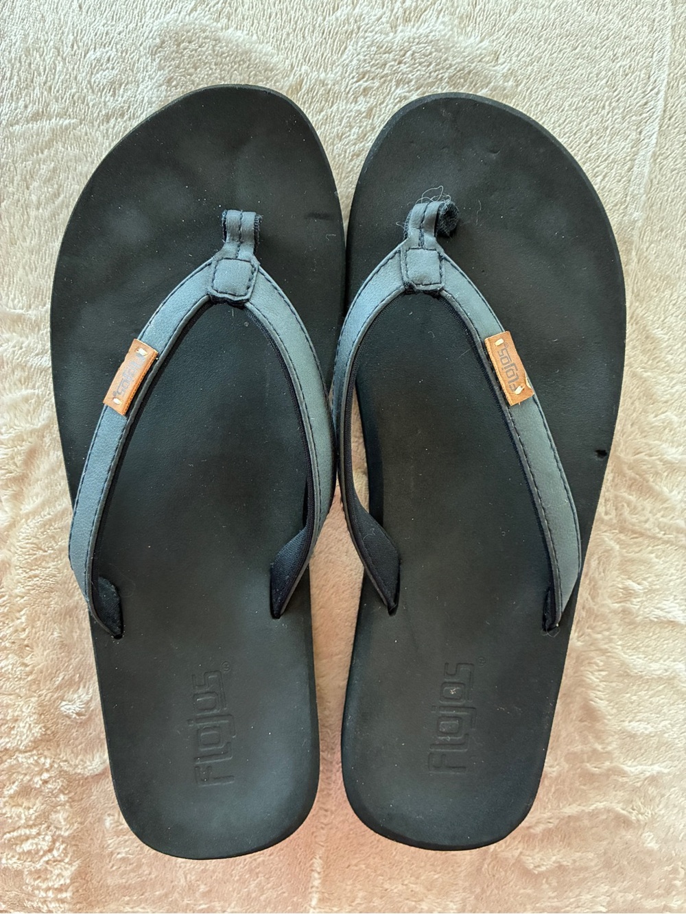 Flojos Black Women's Foam Flip Flop Sandals with Subtle Logo Tab